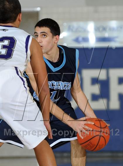 Thumbnail 3 in Crescenta Valley vs. Diamond Bar (MaxPreps Holiday Classic) photogallery.
