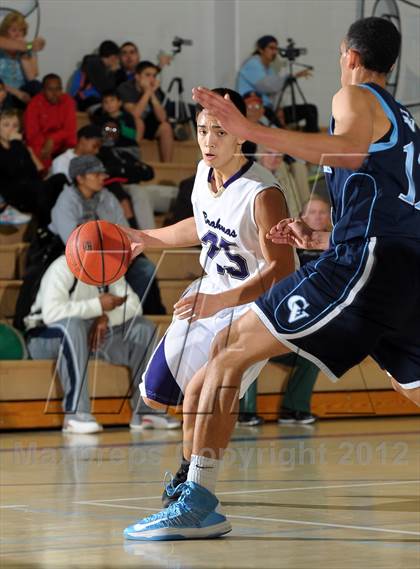 Thumbnail 2 in Crescenta Valley vs. Diamond Bar (MaxPreps Holiday Classic) photogallery.