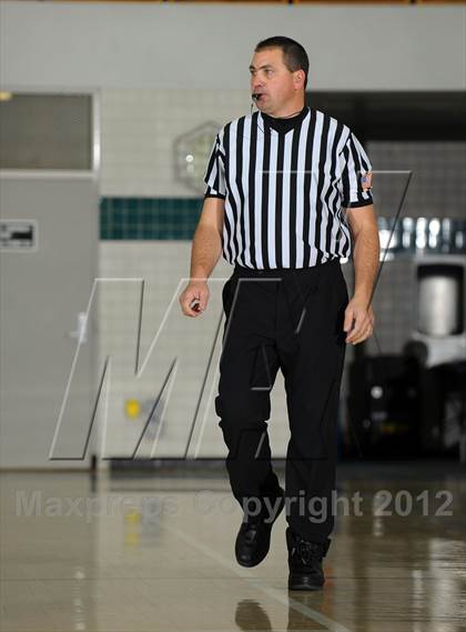 Thumbnail 1 in Crescenta Valley vs. Diamond Bar (MaxPreps Holiday Classic) photogallery.