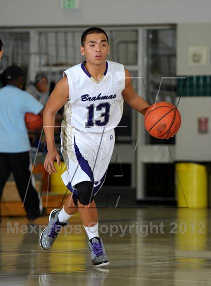 Thumbnail 3 in Crescenta Valley vs. Diamond Bar (MaxPreps Holiday Classic) photogallery.