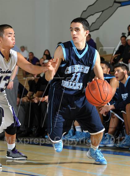 Thumbnail 3 in Crescenta Valley vs. Diamond Bar (MaxPreps Holiday Classic) photogallery.