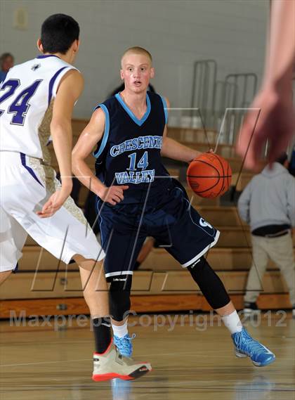 Thumbnail 1 in Crescenta Valley vs. Diamond Bar (MaxPreps Holiday Classic) photogallery.