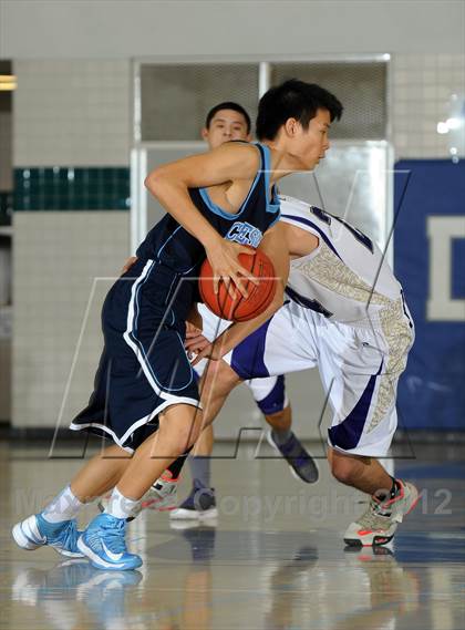 Thumbnail 3 in Crescenta Valley vs. Diamond Bar (MaxPreps Holiday Classic) photogallery.