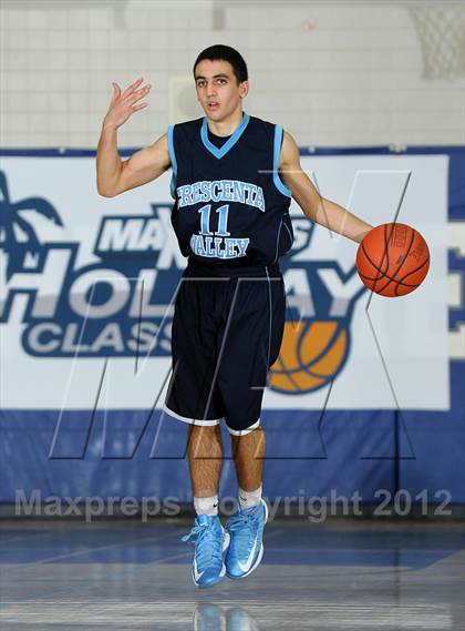 Thumbnail 1 in Crescenta Valley vs. Diamond Bar (MaxPreps Holiday Classic) photogallery.