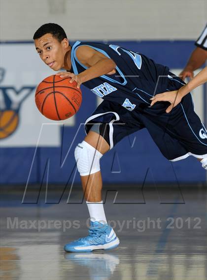 Thumbnail 1 in Crescenta Valley vs. Diamond Bar (MaxPreps Holiday Classic) photogallery.