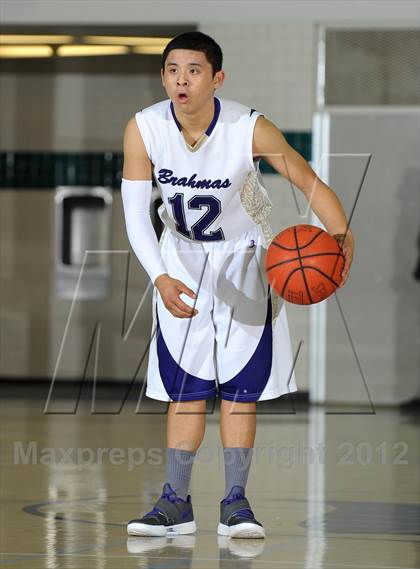 Thumbnail 1 in Crescenta Valley vs. Diamond Bar (MaxPreps Holiday Classic) photogallery.