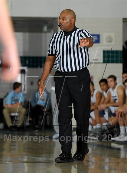 Thumbnail 1 in Crescenta Valley vs. Diamond Bar (MaxPreps Holiday Classic) photogallery.