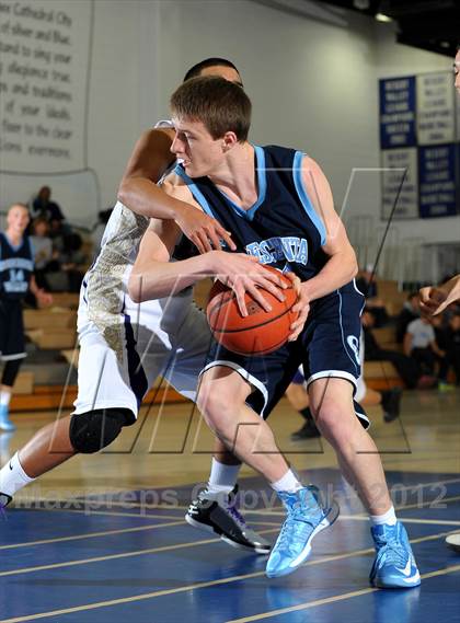 Thumbnail 3 in Crescenta Valley vs. Diamond Bar (MaxPreps Holiday Classic) photogallery.