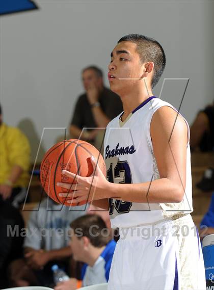 Thumbnail 1 in Crescenta Valley vs. Diamond Bar (MaxPreps Holiday Classic) photogallery.