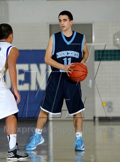 Thumbnail 3 in Crescenta Valley vs. Diamond Bar (MaxPreps Holiday Classic) photogallery.