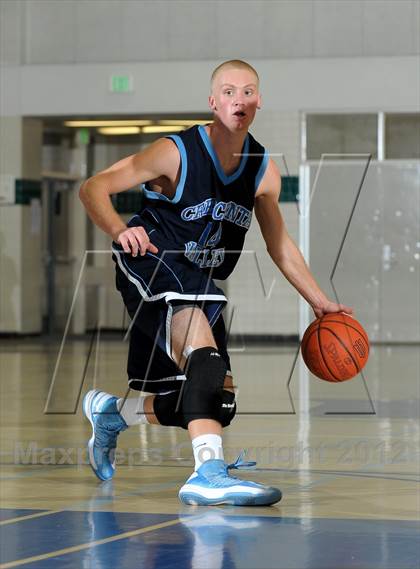 Thumbnail 1 in Crescenta Valley vs. Diamond Bar (MaxPreps Holiday Classic) photogallery.