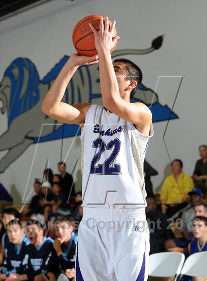 Thumbnail 1 in Crescenta Valley vs. Diamond Bar (MaxPreps Holiday Classic) photogallery.