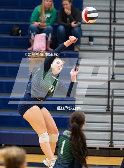 Thumbnail 3 in Regis Jesuit @ ThunderRidge photogallery.