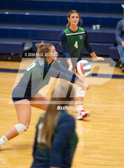Thumbnail 1 in Regis Jesuit @ ThunderRidge photogallery.