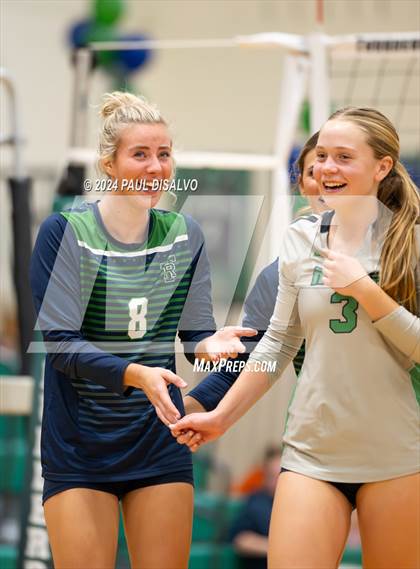 Thumbnail 1 in Regis Jesuit @ ThunderRidge photogallery.