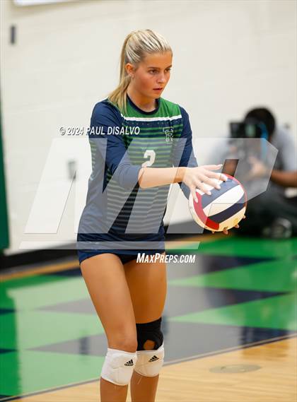 Thumbnail 2 in Regis Jesuit @ ThunderRidge photogallery.