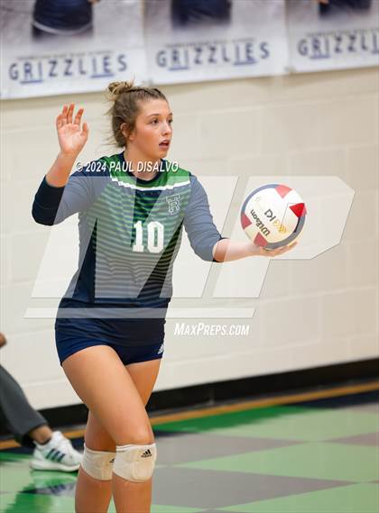 Thumbnail 2 in Regis Jesuit @ ThunderRidge photogallery.