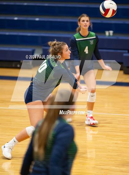 Thumbnail 3 in Regis Jesuit @ ThunderRidge photogallery.