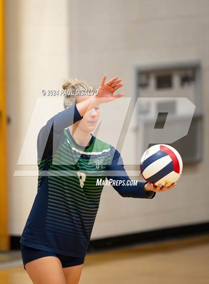 Thumbnail 2 in Regis Jesuit @ ThunderRidge photogallery.