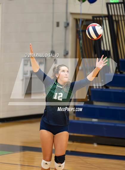 Thumbnail 2 in Regis Jesuit @ ThunderRidge photogallery.