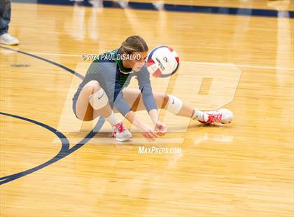 Thumbnail 1 in Regis Jesuit @ ThunderRidge photogallery.