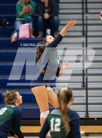 Thumbnail 3 in Regis Jesuit @ ThunderRidge photogallery.