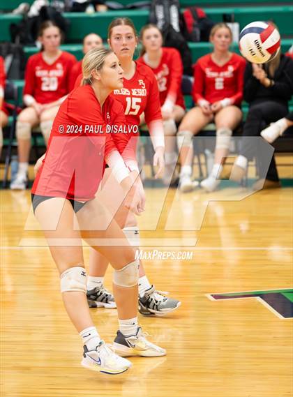 Thumbnail 2 in Regis Jesuit @ ThunderRidge photogallery.