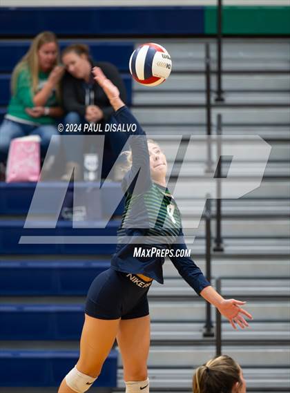 Thumbnail 2 in Regis Jesuit @ ThunderRidge photogallery.