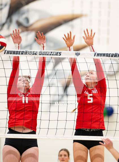 Thumbnail 2 in Regis Jesuit @ ThunderRidge photogallery.