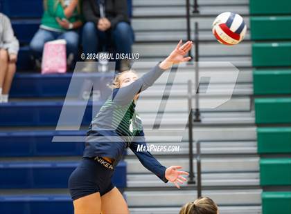 Thumbnail 2 in Regis Jesuit @ ThunderRidge photogallery.