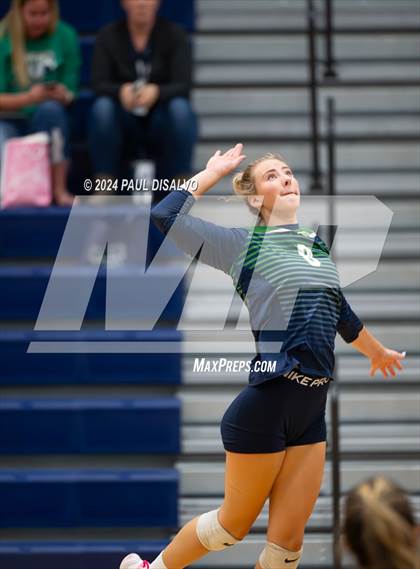 Thumbnail 1 in Regis Jesuit @ ThunderRidge photogallery.