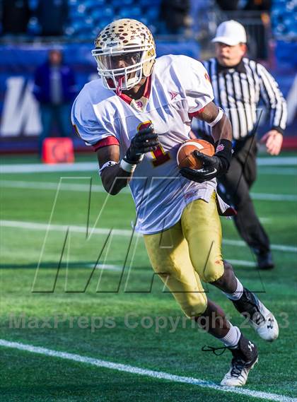 Thumbnail 2 in Doherty vs. Dennis-Yarmouth (MIAA Division 4 Final) photogallery.