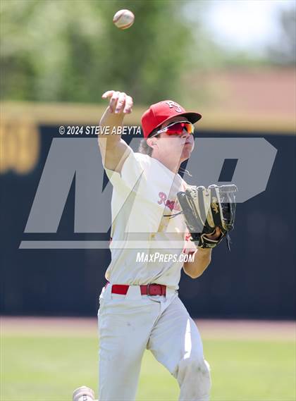 Thumbnail 3 in Fort Collins @ Regis Jesuit (CHSAA 5A First Round) photogallery.