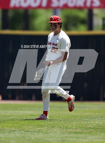 Thumbnail 3 in Fort Collins @ Regis Jesuit (CHSAA 5A First Round) photogallery.