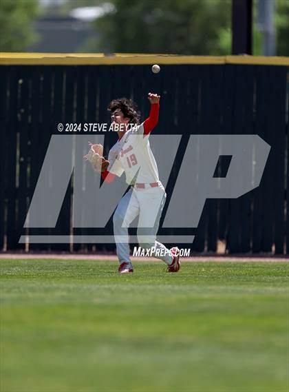 Thumbnail 3 in Fort Collins @ Regis Jesuit (CHSAA 5A First Round) photogallery.
