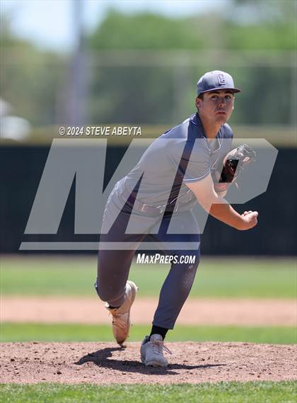 Thumbnail 1 in Fort Collins @ Regis Jesuit (CHSAA 5A First Round) photogallery.