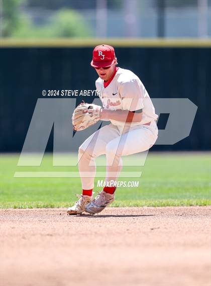 Thumbnail 3 in Fort Collins @ Regis Jesuit (CHSAA 5A First Round) photogallery.