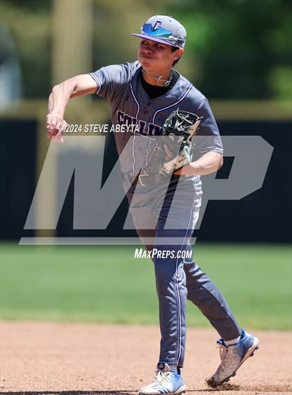 Thumbnail 3 in Fort Collins @ Regis Jesuit (CHSAA 5A First Round) photogallery.