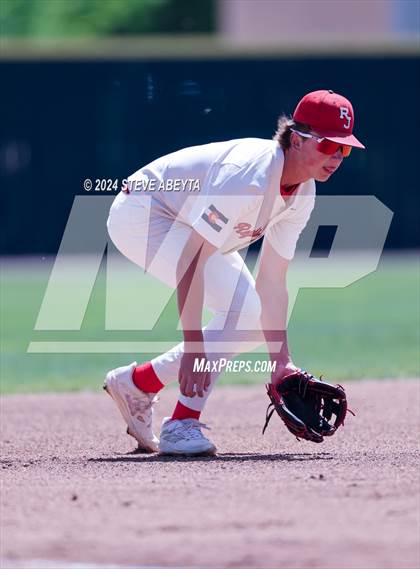 Thumbnail 3 in Fort Collins @ Regis Jesuit (CHSAA 5A First Round) photogallery.