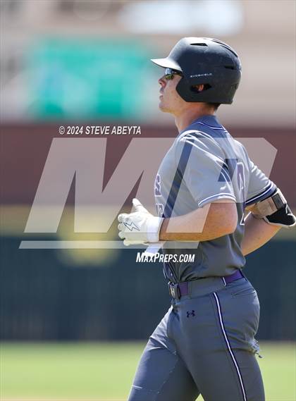 Thumbnail 1 in Fort Collins @ Regis Jesuit (CHSAA 5A First Round) photogallery.