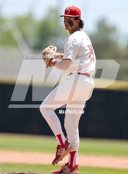Thumbnail 1 in Fort Collins @ Regis Jesuit (CHSAA 5A First Round) photogallery.