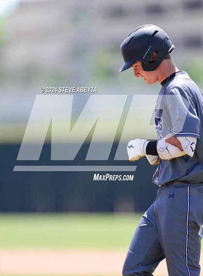 Thumbnail 3 in Fort Collins @ Regis Jesuit (CHSAA 5A First Round) photogallery.
