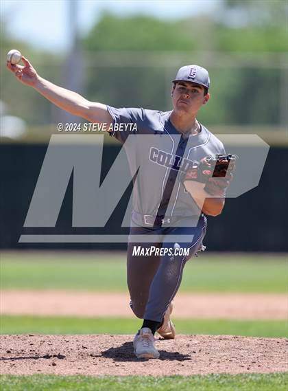 Thumbnail 1 in Fort Collins @ Regis Jesuit (CHSAA 5A First Round) photogallery.