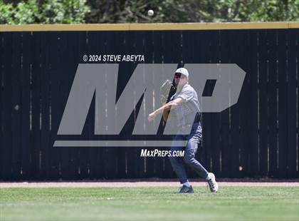 Thumbnail 1 in Fort Collins @ Regis Jesuit (CHSAA 5A First Round) photogallery.