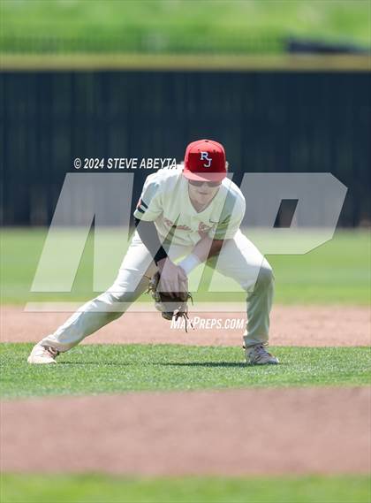 Thumbnail 2 in Fort Collins @ Regis Jesuit (CHSAA 5A First Round) photogallery.