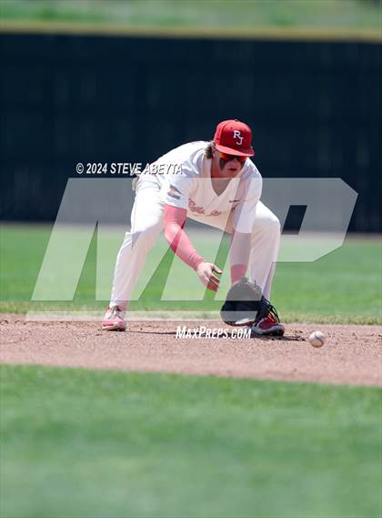 Thumbnail 3 in Fort Collins @ Regis Jesuit (CHSAA 5A First Round) photogallery.