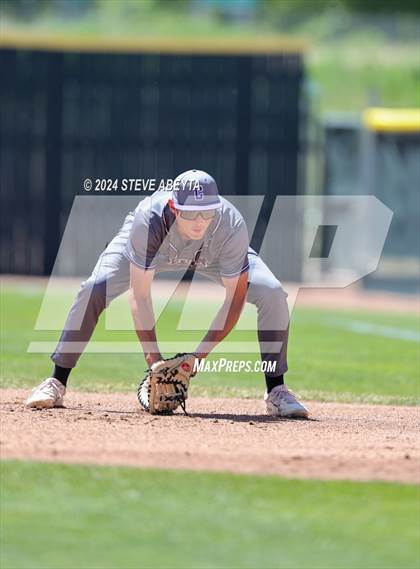 Thumbnail 2 in Fort Collins @ Regis Jesuit (CHSAA 5A First Round) photogallery.