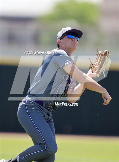 Thumbnail 3 in Fort Collins @ Regis Jesuit (CHSAA 5A First Round) photogallery.