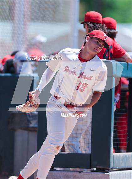 Thumbnail 2 in Fort Collins @ Regis Jesuit (CHSAA 5A First Round) photogallery.
