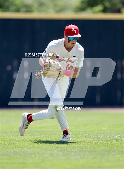 Thumbnail 2 in Fort Collins @ Regis Jesuit (CHSAA 5A First Round) photogallery.